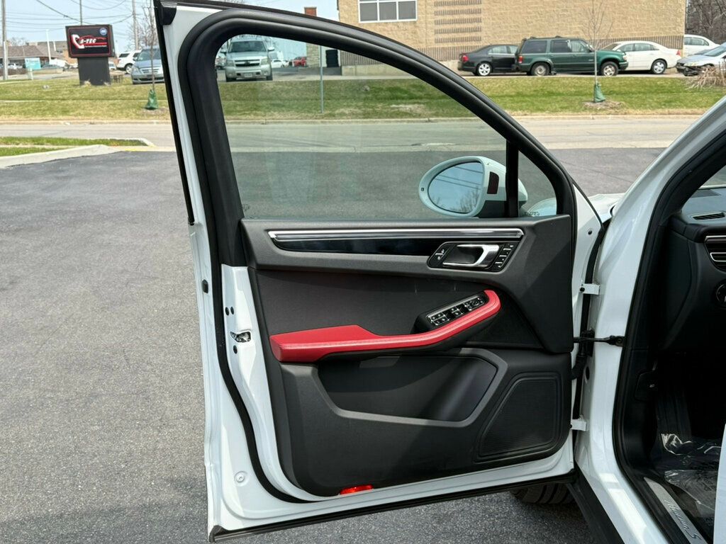 2020 Porsche Macan S AWD - 23003577 - 15