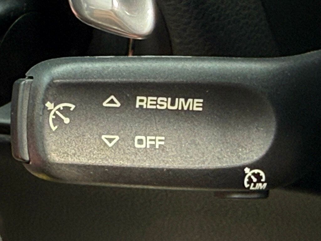 2020 Porsche Macan S AWD - 23003577 - 35