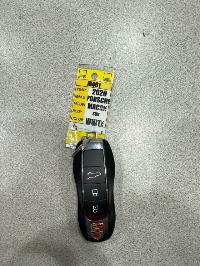 2020 Porsche Macan S AWD - 23003577 - 44