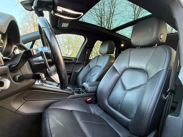 2020 Porsche Macan S, Premium Pack Plus, 21" Sport Classic Wheels, Park Assist  - 22995006 - 17