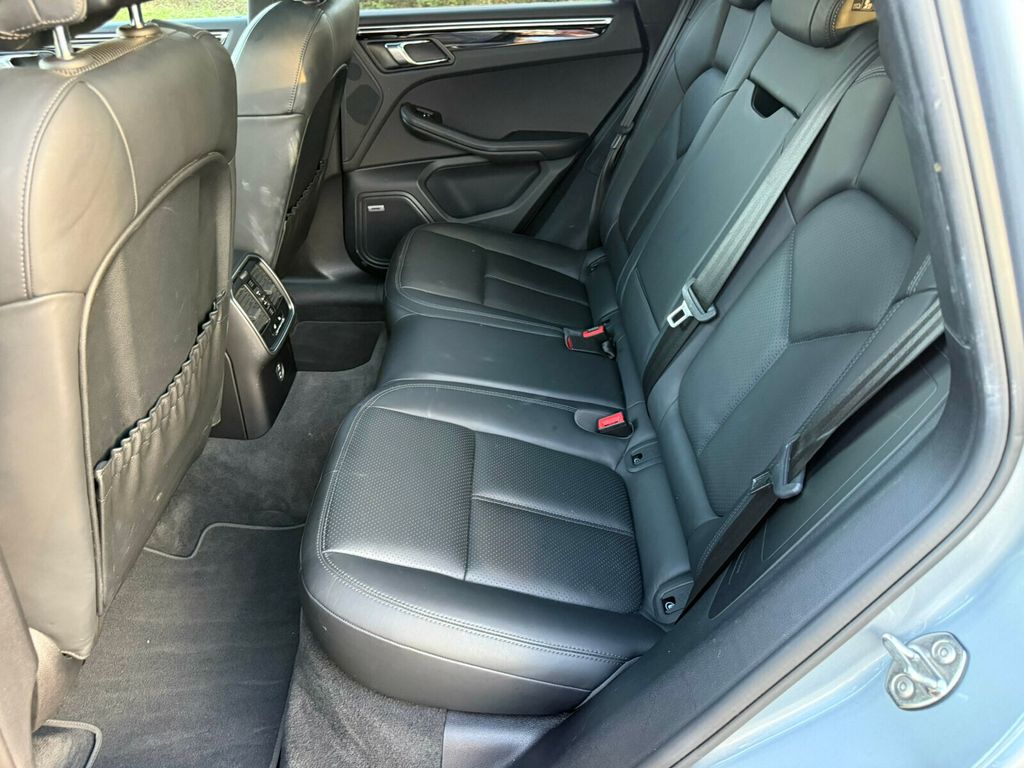 2020 Porsche Macan S, Premium Pack Plus, 21" Sport Classic Wheels, Park Assist  - 22995006 - 21