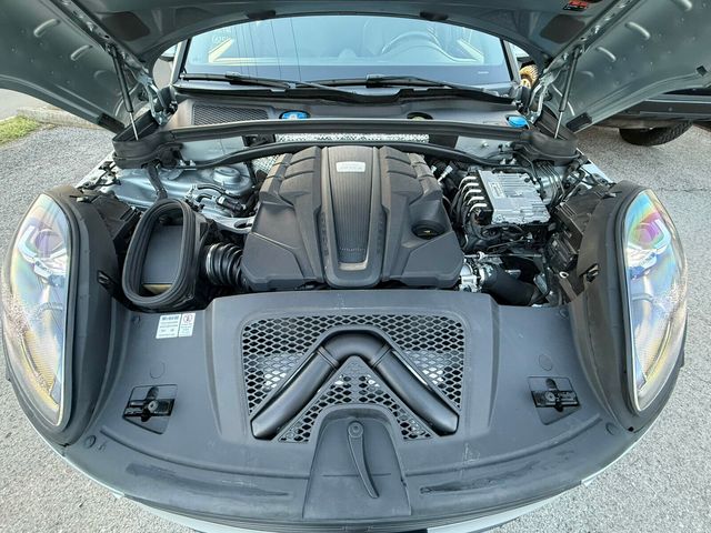 2020 Porsche Macan S, Premium Pack Plus, 21" Sport Classic Wheels, Park Assist  - 22995006 - 36