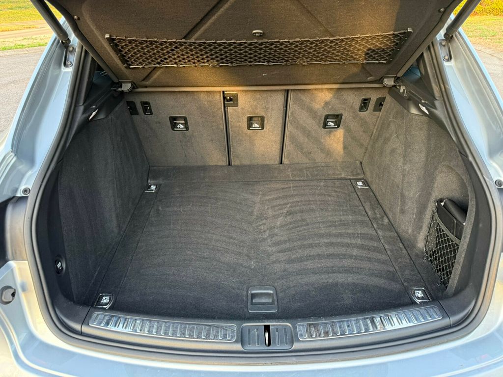 2020 Porsche Macan S, Premium Pack Plus, 21" Sport Classic Wheels, Park Assist  - 22995006 - 39