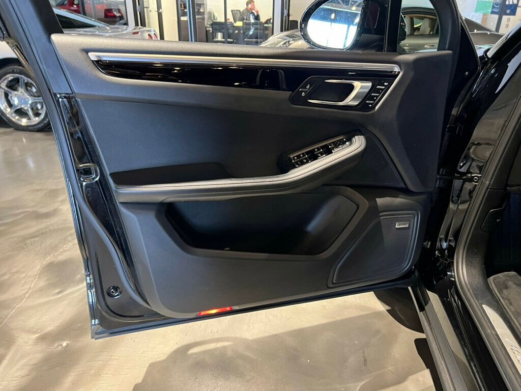 2020 Porsche Macan S/PremiumPkgPlus/Htd&CldSeats/PanoRoof/AppleCarplay/BoseSound - 22937625 - 14