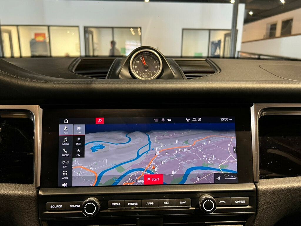 2020 Porsche Macan S/PremiumPkgPlus/Htd&CldSeats/PanoRoof/AppleCarplay/BoseSound - 22937625 - 20