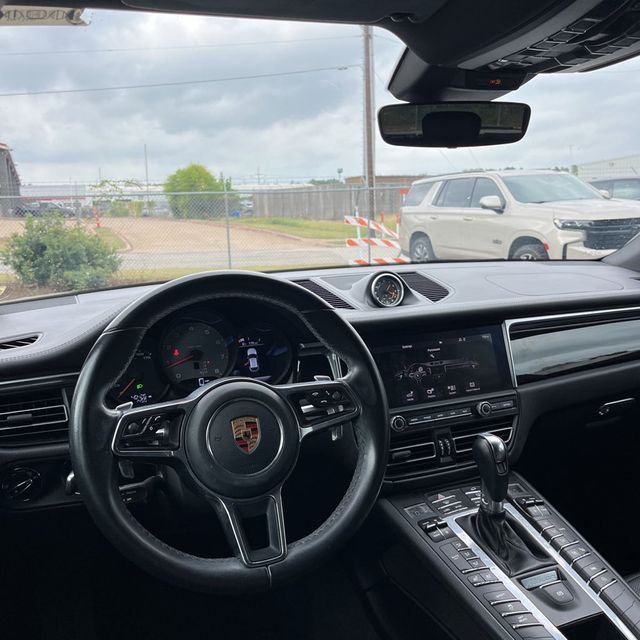 2020 Porsche Macan S/PremiumPkgPlus/Htd&CldSeats/PanoRoof/AppleCarplay/BoseSound - 22937625 - 2