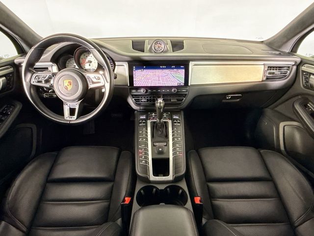 2020 Porsche Macan Turbo - 23054949 - 10