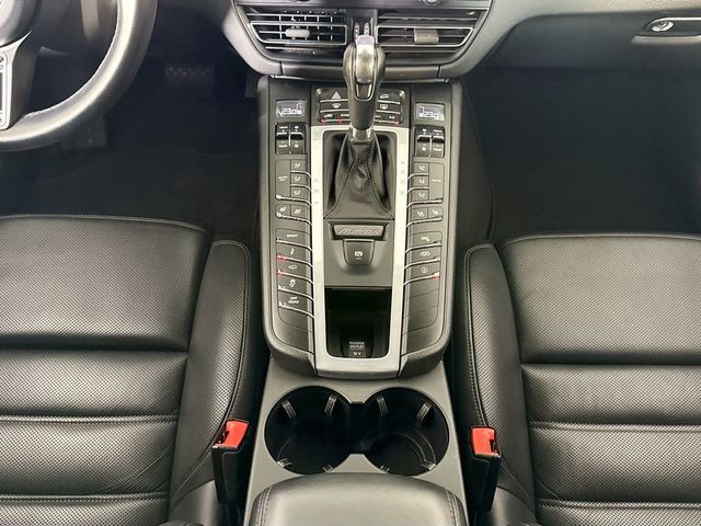 2020 Porsche Macan Turbo - 23054949 - 15