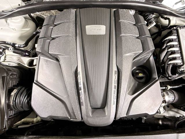 2020 Porsche Macan Turbo - 23054949 - 26