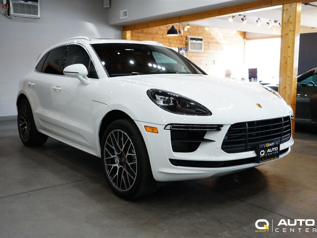 2020 Porsche Macan Turbo AWD - 22585224 - 2