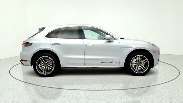 2020 Porsche Macan Turbo AWD w/ Premium Package Plus & Sport Chrono Pkg - 23036481 - 3