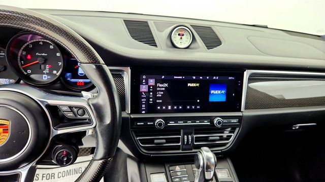 2020 Porsche Macan Turbo AWD w/ Premium Plus Pkg & Sport Chrono Pkg - 23047022 - 17