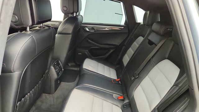 2020 Porsche Macan Turbo AWD w/ Premium Plus Pkg & Sport Chrono Pkg - 23047022 - 21