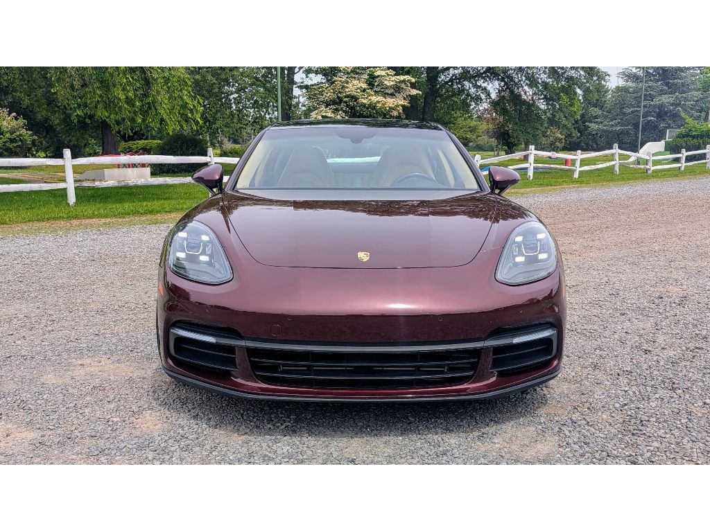 2020 Porsche Panamera 4 photo 2