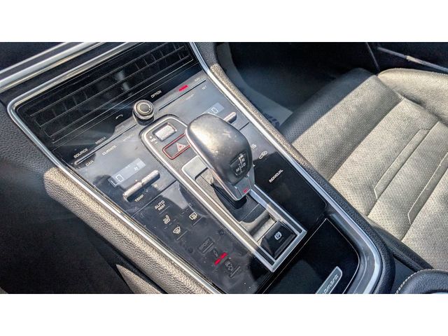 2020 Porsche Panamera 4 E-Hybrid - 22957627 - 28