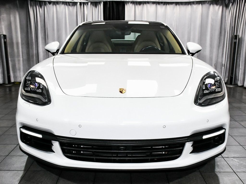 2020 Porsche Panamera 4S photo 2