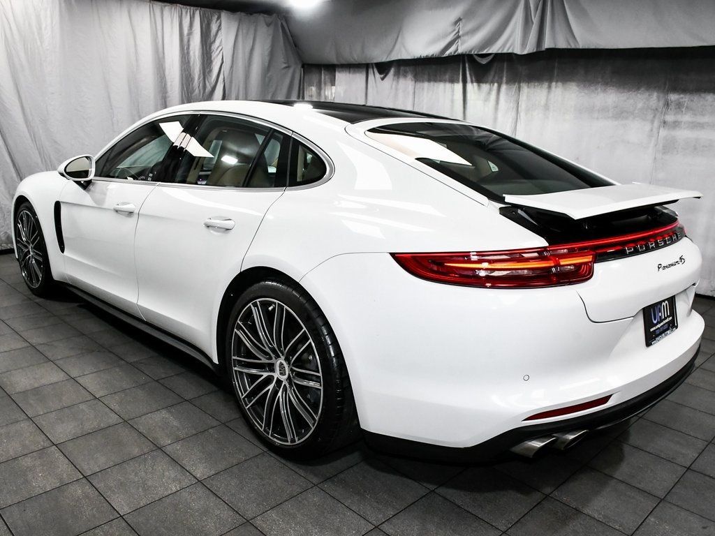 2020 Porsche Panamera 4S photo 4
