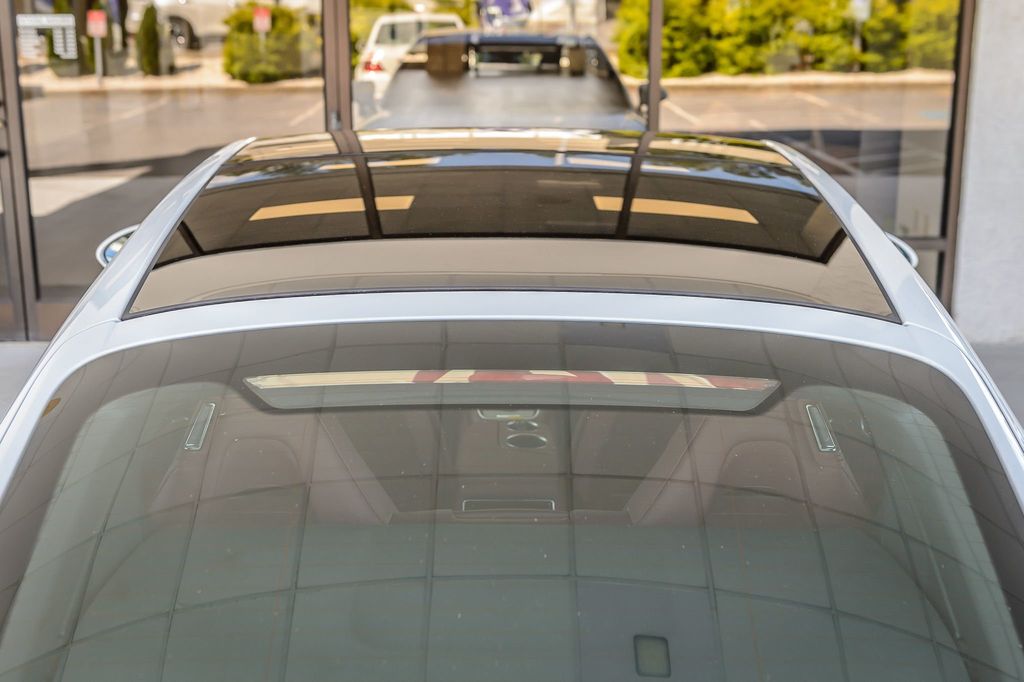 2020 Porsche Panamera PANAMERA - WHITE ON RED LEATHER - NAV - PANO ROOF - BLUETOOTH - 22901827 - 9