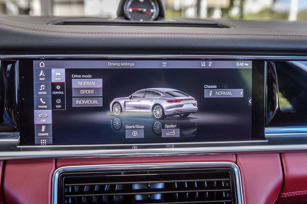 2020 Porsche Panamera PANAMERA - WHITE ON RED LEATHER - NAV - PANO ROOF - BLUETOOTH - 22901827 - 22