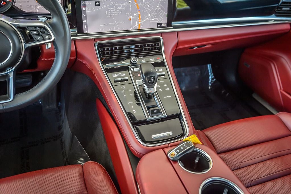 2020 Porsche Panamera PANAMERA - WHITE ON RED LEATHER - NAV - PANO ROOF - BLUETOOTH - 22901827 - 29