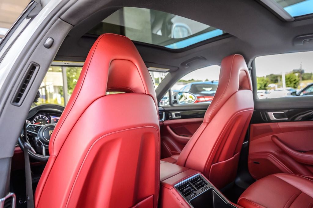 2020 Porsche Panamera PANAMERA - WHITE ON RED LEATHER - NAV - PANO ROOF - BLUETOOTH - 22901827 - 38