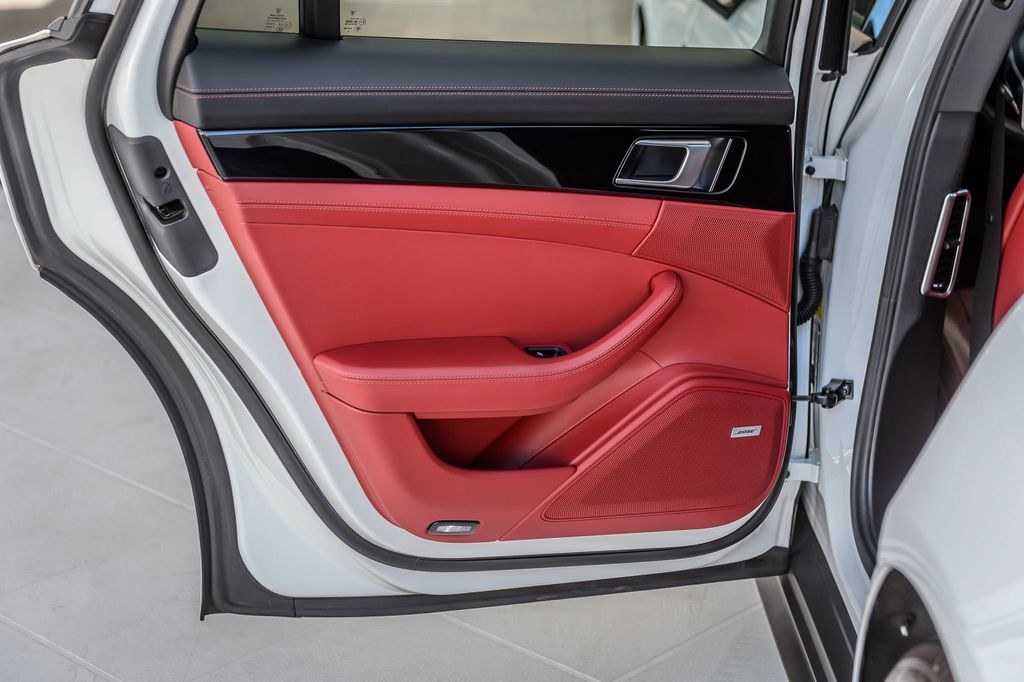 2020 Porsche Panamera PANAMERA - WHITE ON RED LEATHER - NAV - PANO ROOF - BLUETOOTH - 22901827 - 49