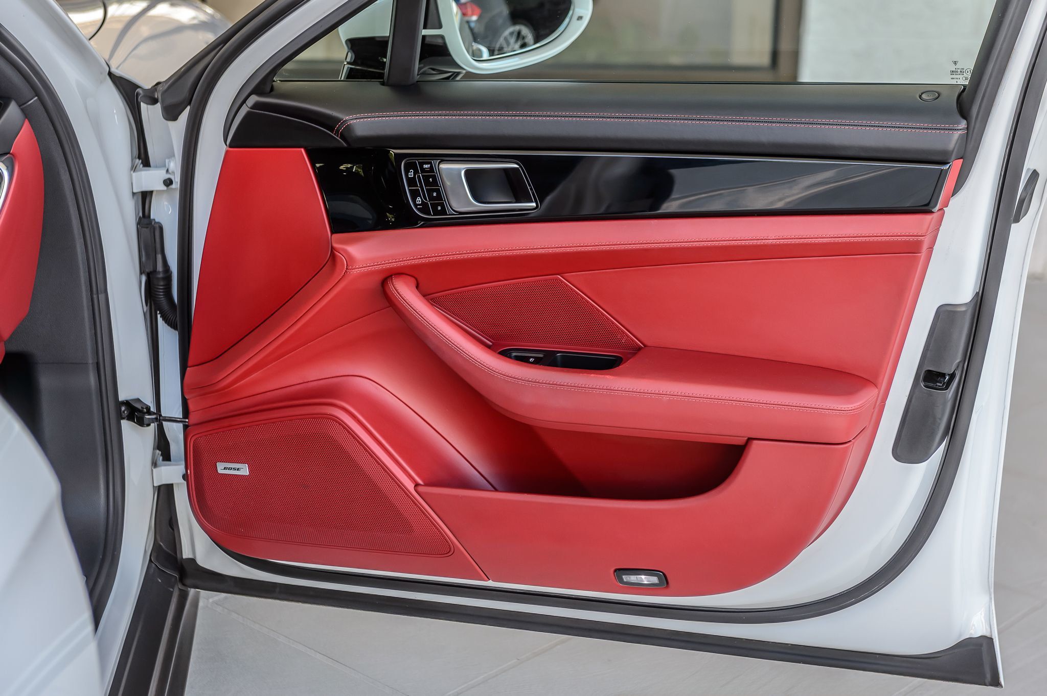 2020 Porsche Panamera 4 photo 50