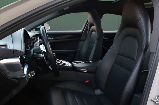 2020 Porsche Panamera RWD - 23034843 - 1