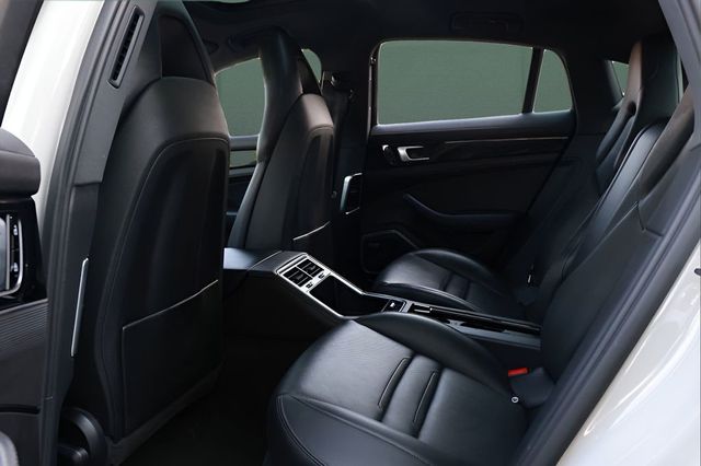 2020 Porsche Panamera RWD - 23034843 - 19
