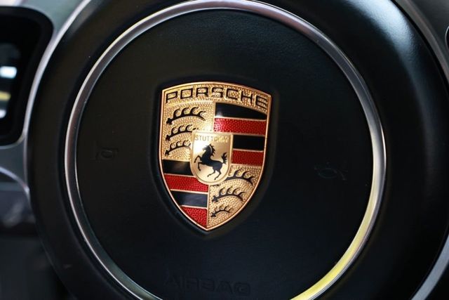 2020 Porsche Panamera RWD - 23034843 - 53