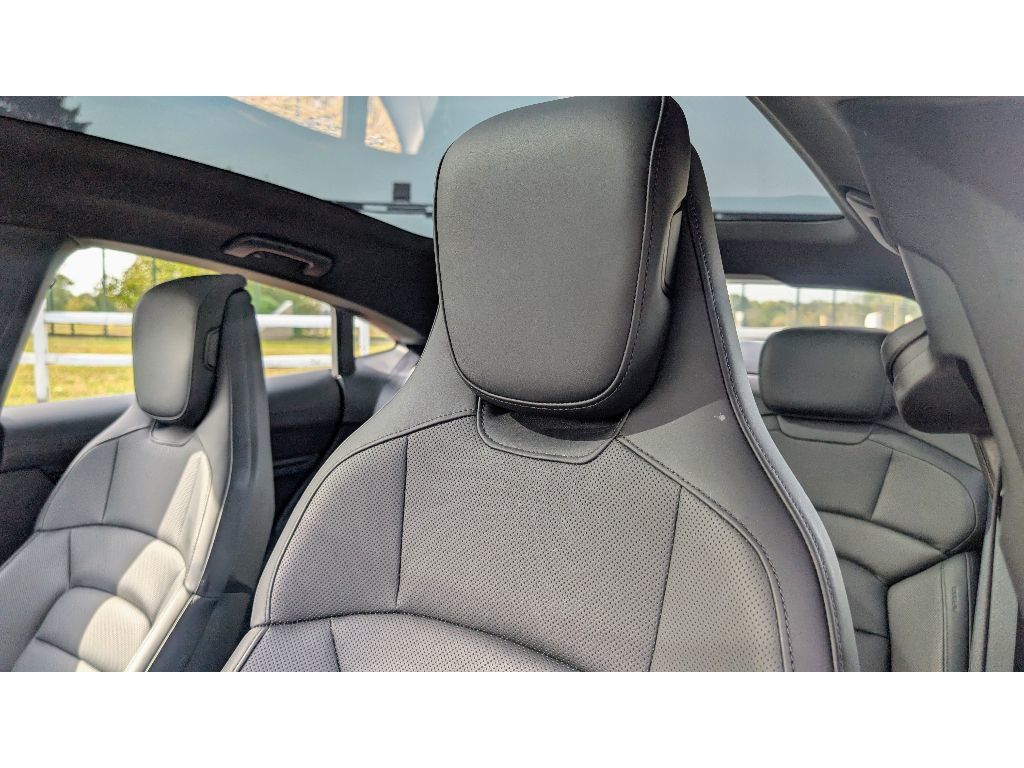 2020 Porsche Taycan 4S photo 16