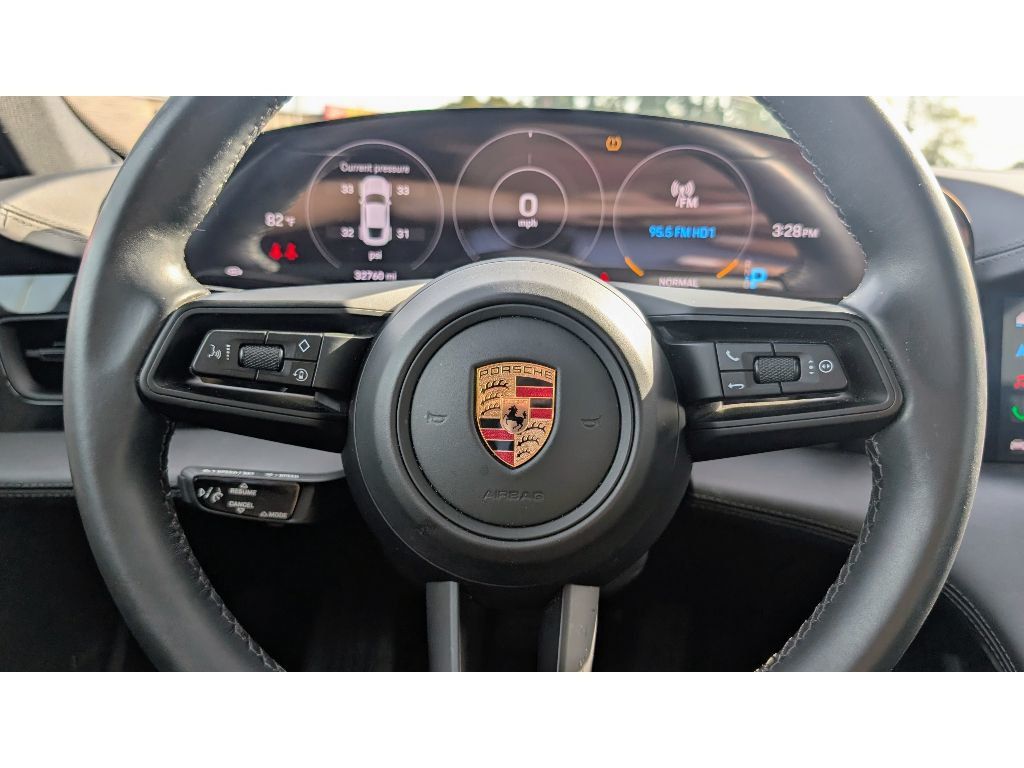 2020 Porsche Taycan 4S photo 20