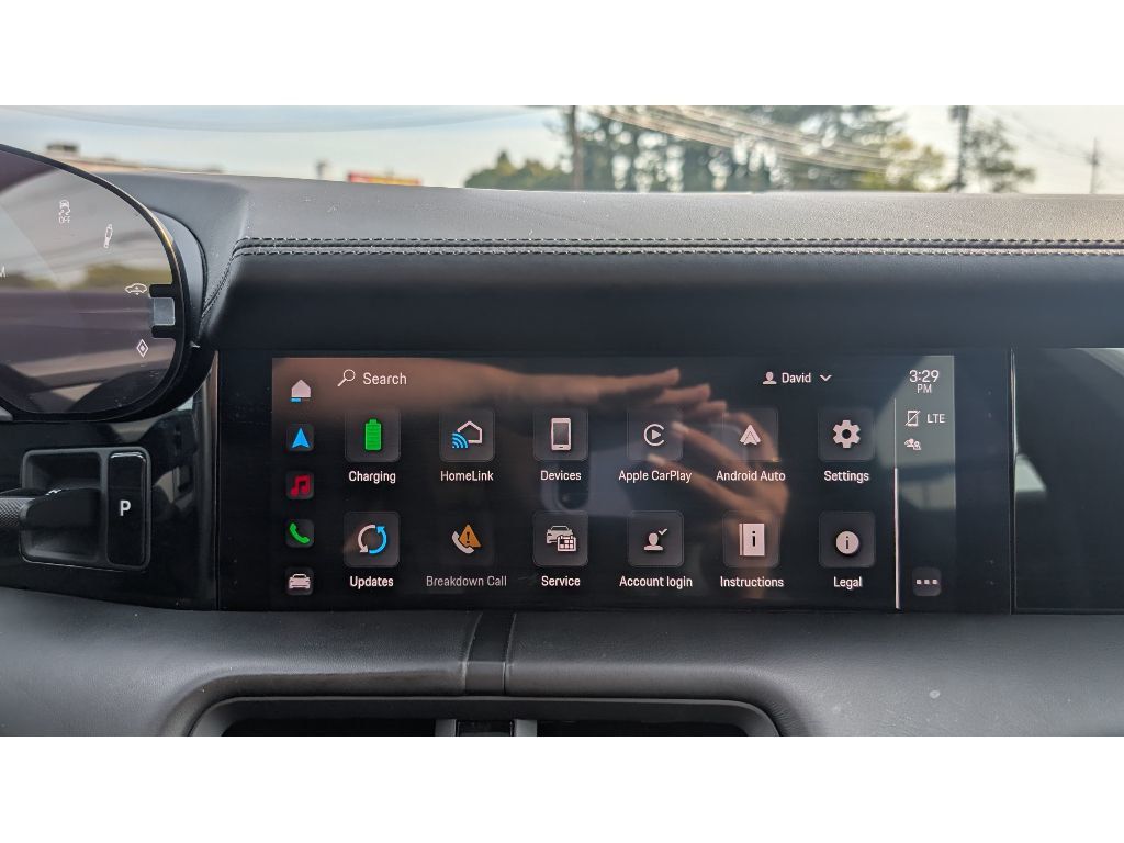 2020 Porsche Taycan 4S photo 24