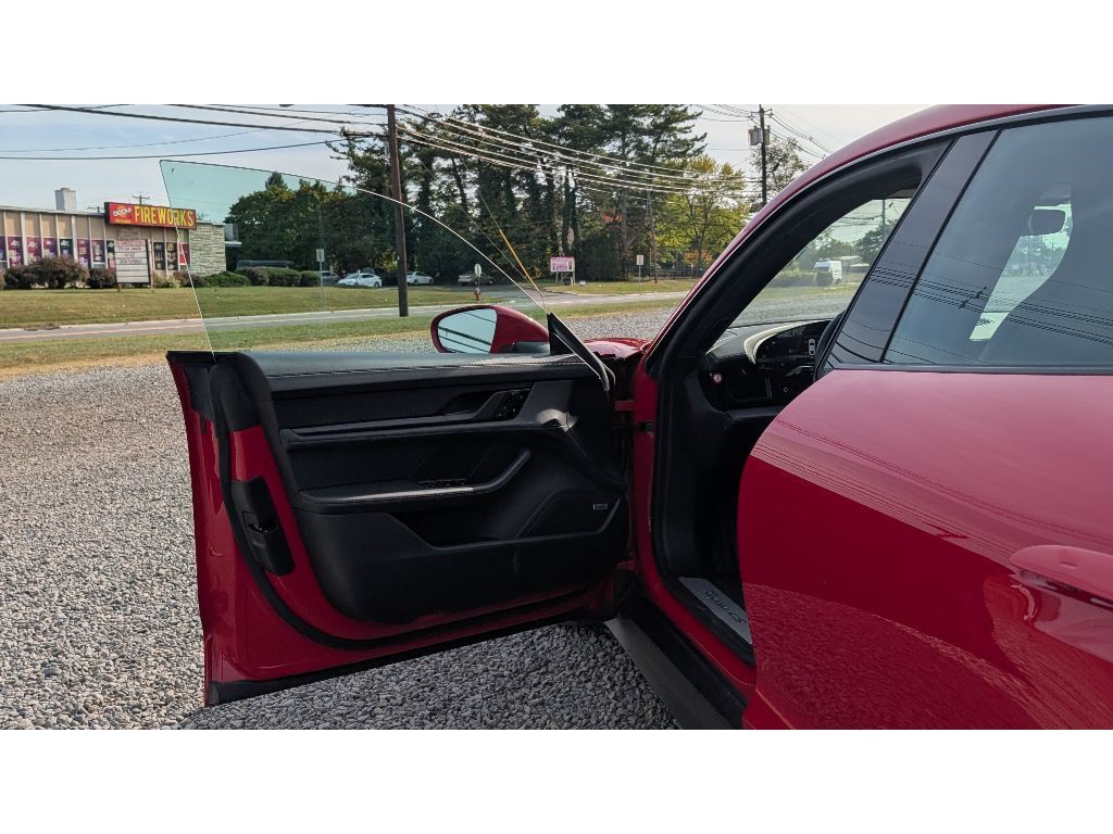 2020 Porsche Taycan 4S photo 9