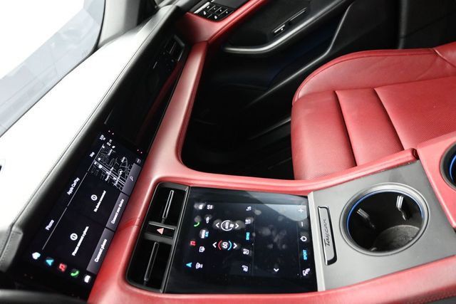 2020 Porsche Taycan 4S Sedan - 23046112 - 18