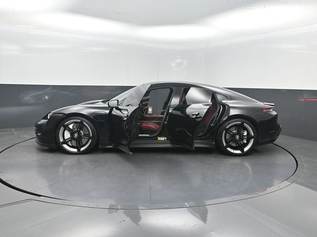 2020 Porsche Taycan 4S Sedan - 23046112 - 39