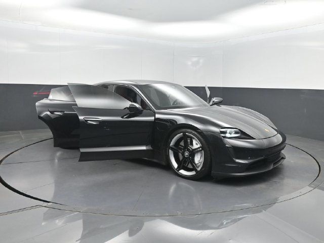 2020 Porsche Taycan 4S Sedan - 23093660 - 38