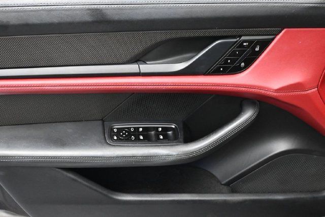 2020 Porsche Taycan 4S Sedan - 23093660 - 7