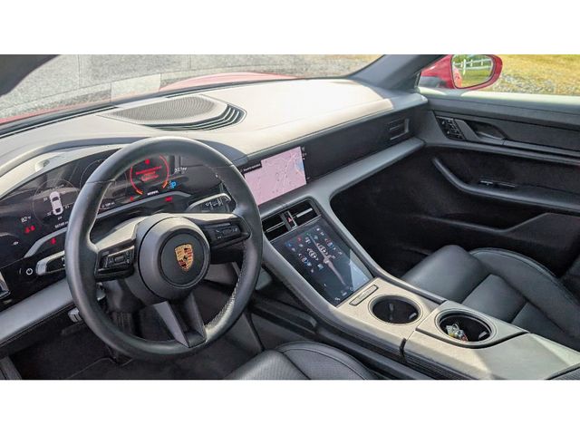 2020 Porsche Taycan 4S Sedan - 22928775 - 18