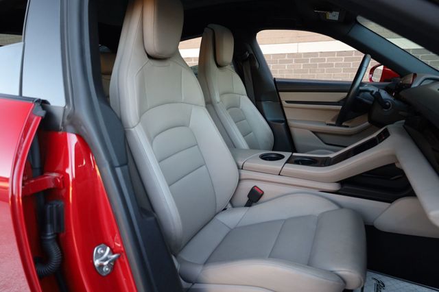 2020 Porsche Taycan 4S Sedan w/93.4kWh and Premium Pkg! - 22938595 - 9