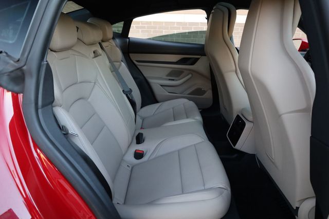 2020 Porsche Taycan 4S Sedan w/93.4kWh and Premium Pkg! - 22938595 - 10