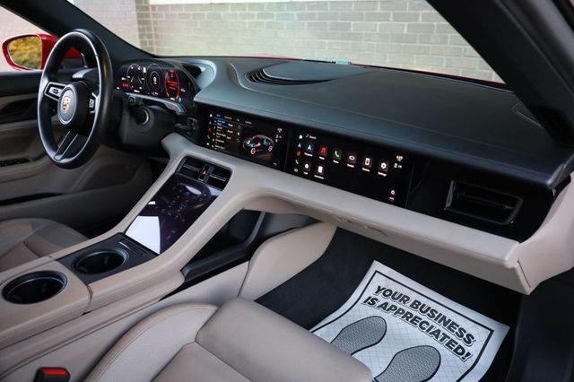 2020 Porsche Taycan 4S Sedan w/93.4kWh and Premium Pkg! - 22938595 - 19