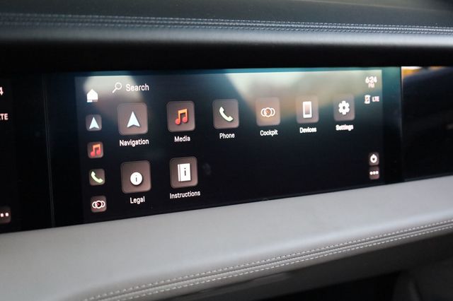 2020 Porsche Taycan 4S Sedan w/93.4kWh and Premium Pkg! - 22938595 - 26