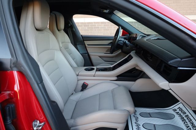2020 Porsche Taycan 4S Sedan w/93.4kWh and Premium Pkg! - 22938595 - 8