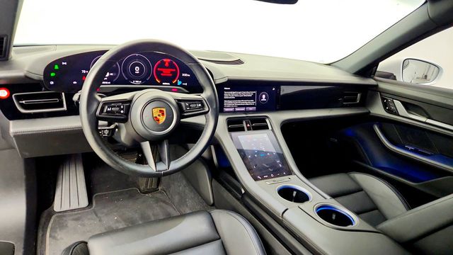 2020 Porsche Taycan 4S Sedan w/ Premium Pkg & SportDesign Pkg & 93-kWh Battery - 23094708 - 11