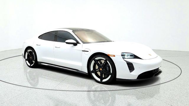 2020 Porsche Taycan 4S Sedan w/ Premium Pkg & SportDesign Pkg & 93-kWh Battery - 23094708 - 2