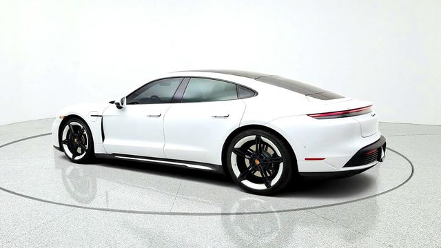 2020 Porsche Taycan 4S Sedan w/ Premium Pkg & SportDesign Pkg & 93-kWh Battery - 23094708 - 6