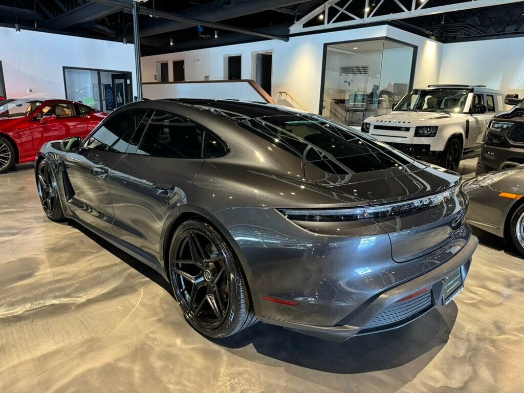 2020 Porsche Taycan 4S photo 3