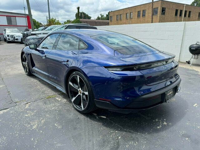 2020 Porsche Taycan Turbo photo 4