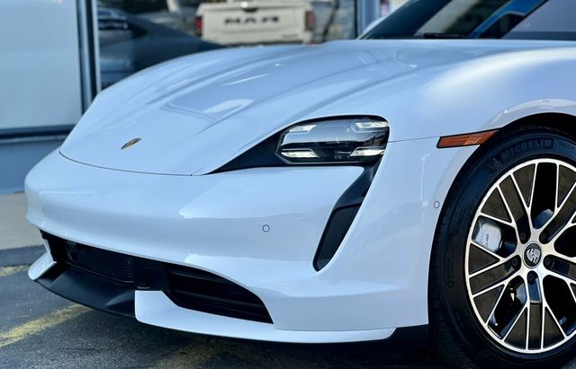 2020 Porsche Taycan Turbo Sedan - 23072250 - 11
